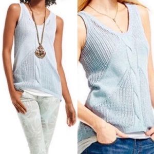 EUC. M CAbi Sleeveless sweater top - blue